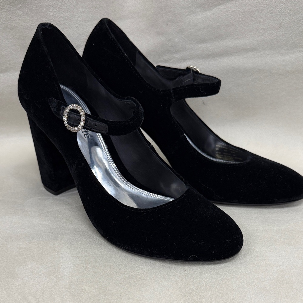 NWT Kate Spade Black Velvet Heels